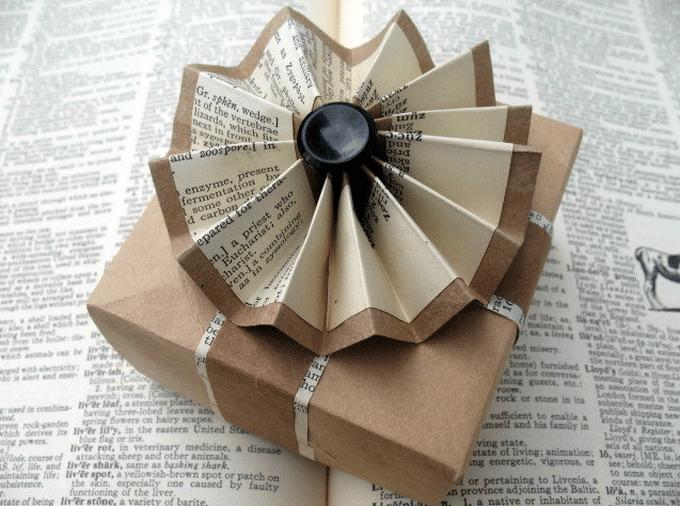 Recycle Old Magazines and Newspapers with These Creative Ways